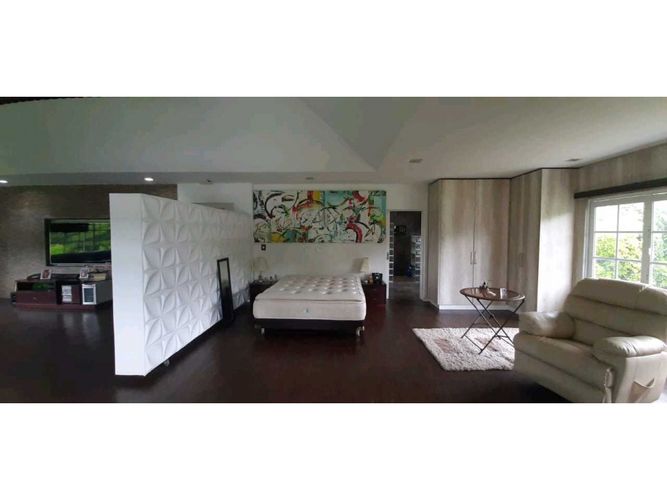 Casa de 5 alcobas en venta en Pance, Cali, 450 m² · foto 2 de 24