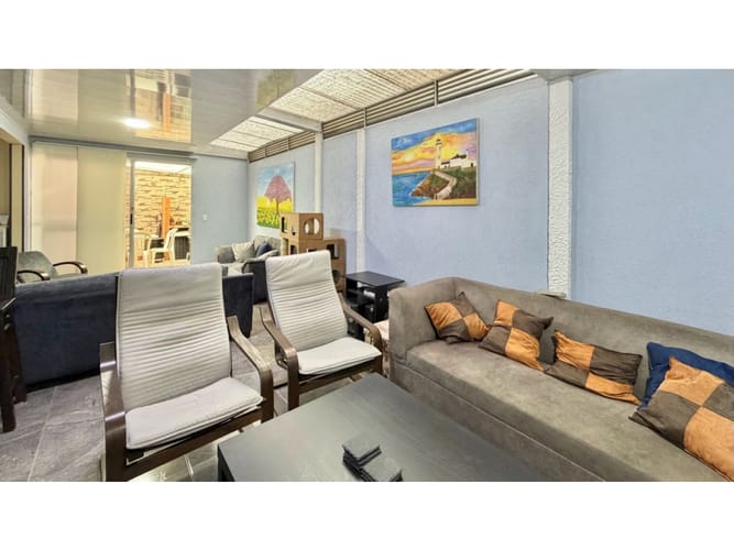 Casa de 4 alcobas en venta en El Castillo, Jamundí, 306 m² · foto 11 de 24
