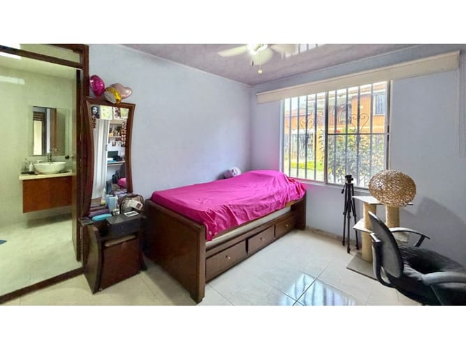 Casa de 4 alcobas en venta en El Castillo, Jamundí, 306 m² · foto 15 de 24