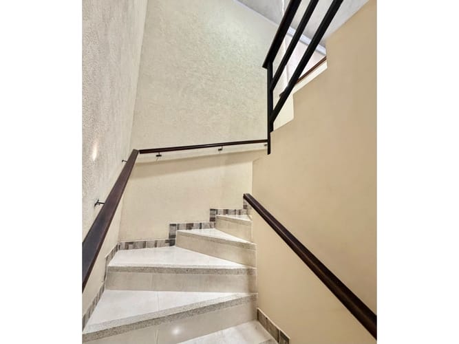 Casa de 4 alcobas en venta en El Castillo, Jamundí, 306 m² · foto 21 de 24