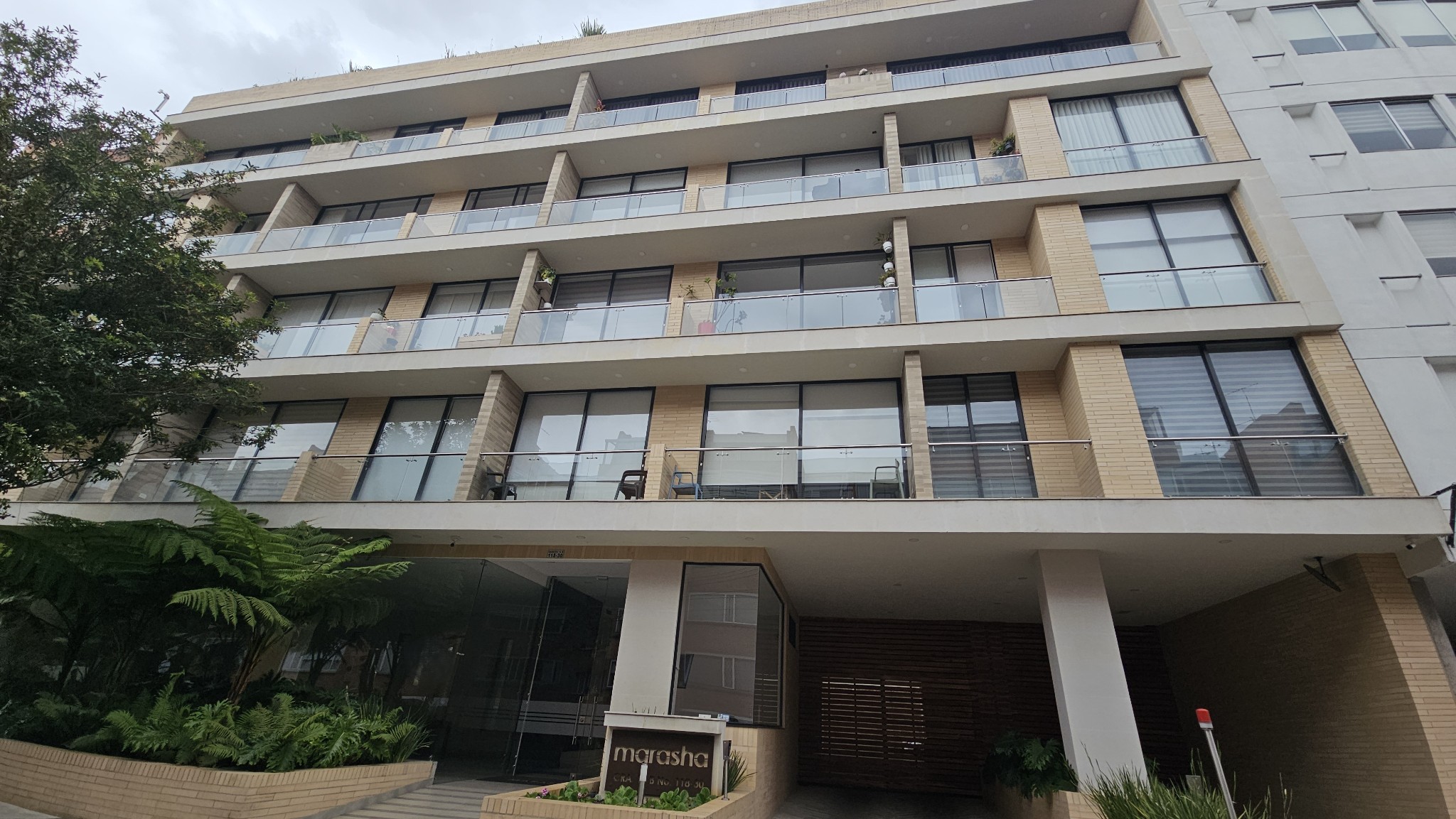 Apartamento en venta en Santa Barbara, Bogotá · foto 2 de 24