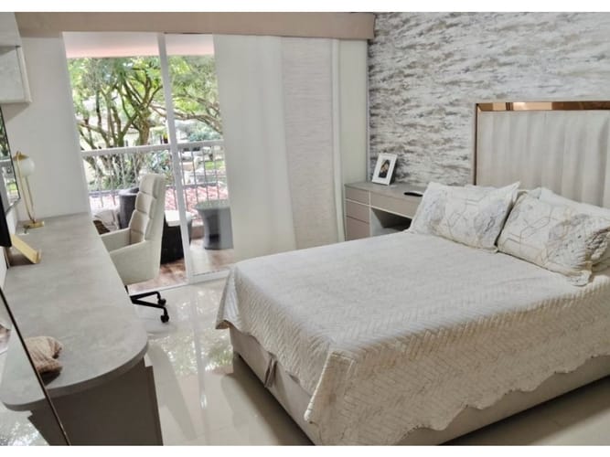 Casa de 5 alcobas en venta en El Limonar, Cali, 300 m² · foto 21 de 24
