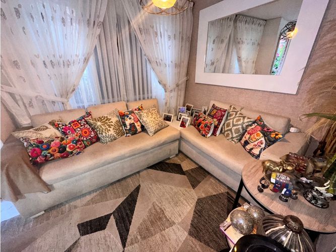 Casa de 4 alcobas en venta en Caney, Cali, 80 m² · foto 1 de 24