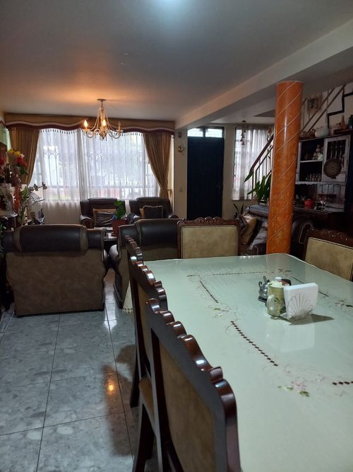 Casa de 5 alcobas en venta en San Luis, Bogotá, 177 m² · foto 8 de 12
