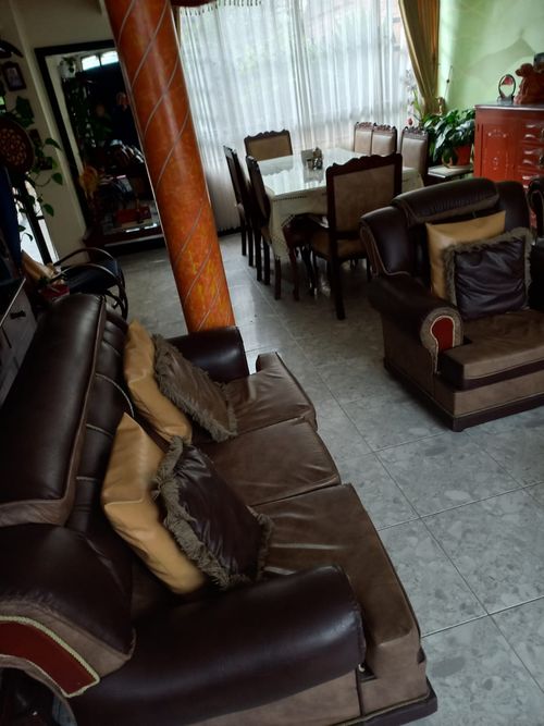 Casa de 5 alcobas en venta en San Luis, Bogotá, 177 m² · foto 10 de 12