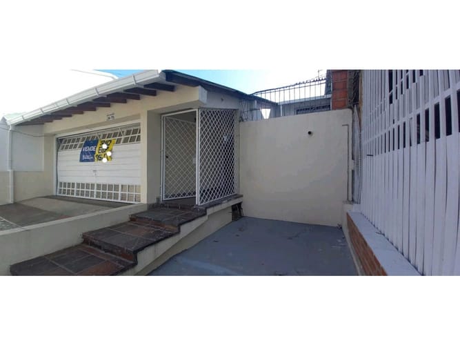 Casa de 2 alcobas en venta en San Vicente, Cali, 209 m² · foto 2 de 22