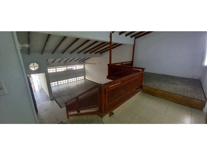 Casa de 2 alcobas en venta en San Vicente, Cali, 209 m² · foto 4 de 22