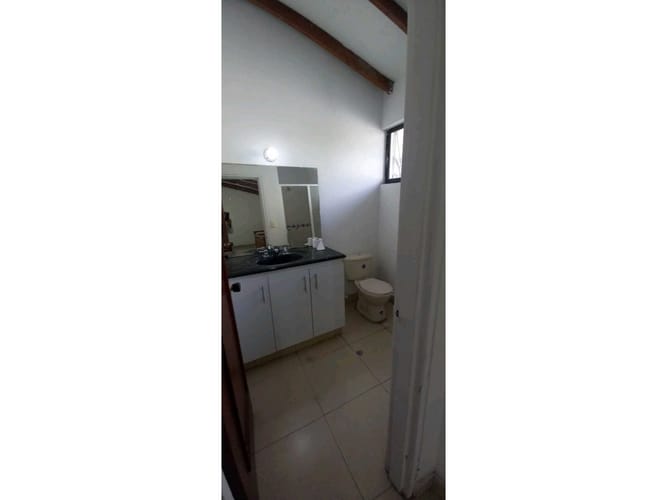 Casa de 2 alcobas en venta en San Vicente, Cali, 209 m² · foto 8 de 22