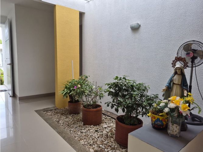 Casa de 3 alcobas en venta en El Castillo, Jamundí, 122 m² · foto 8 de 22