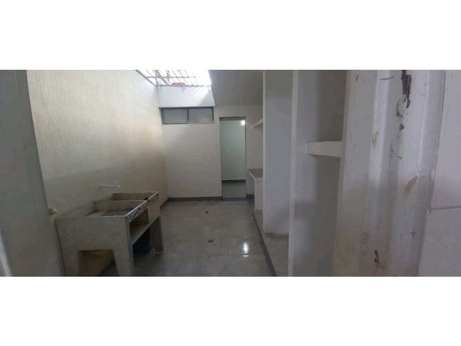 Casa de 2 alcobas en venta en San Vicente, Cali, 209 m² · foto 13 de 22