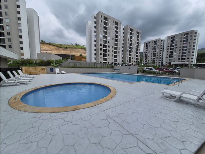 Apartamento de 3 alcobas en venta en Guabinas, Yumbo, 70 m² · foto 3 de 18