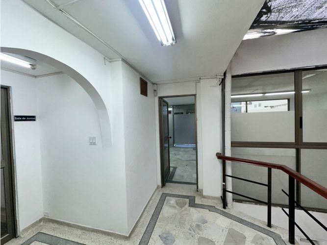 Local en arriendo en Santa Monica, Cali, 320 m² · foto 20 de 24