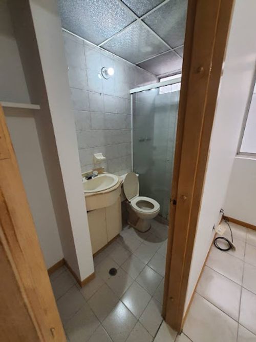 Oficina en arriendo en Estadio, Medellín, 107 m² · foto 5 de 18