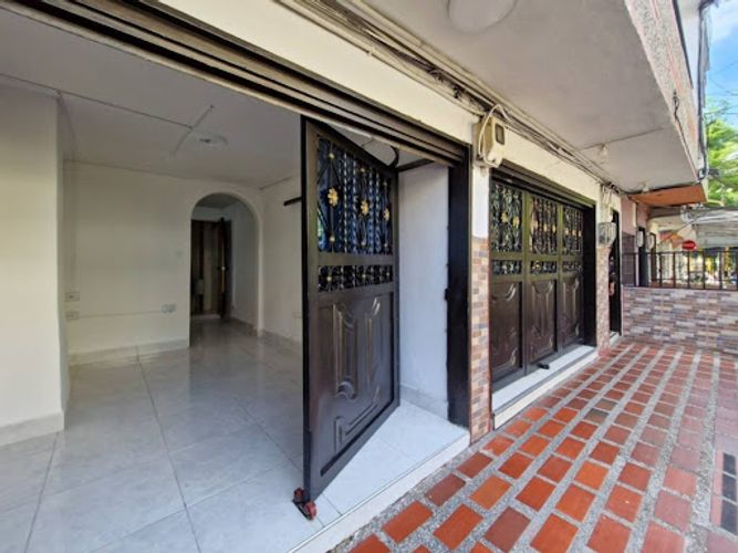 Local en arriendo en La Magnolia, Envigado, 20 m² · foto 4 de 5