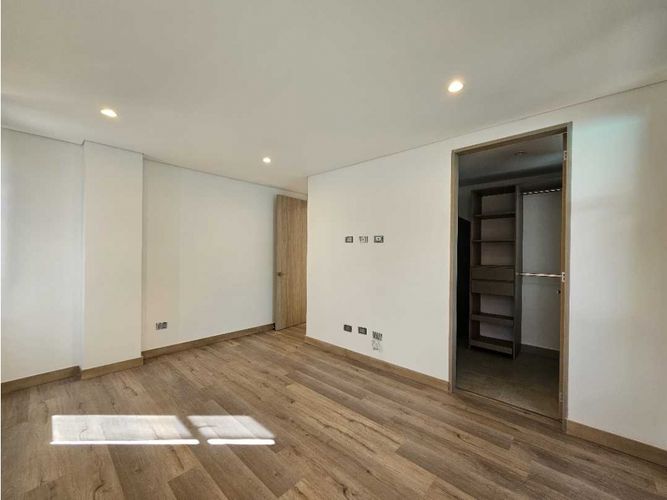 Casa de 4 alcobas en venta en El Retiro, 260 m² · foto 18 de 24
