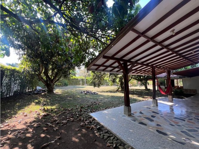 Casa de 4 alcobas en venta en Las Mercedes, Jamundí, 406 m² · foto 2 de 15