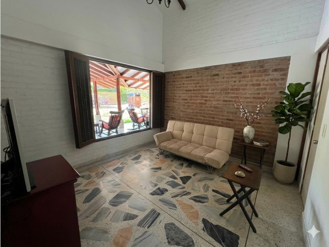 Casa de 4 alcobas en venta en Las Mercedes, Jamundí, 406 m² · foto 9 de 15