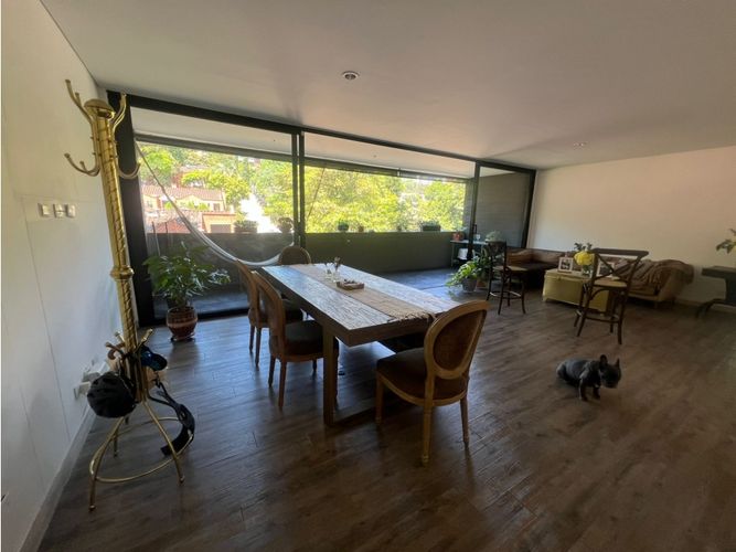 Apartamento de 3 alcobas en venta en Loma Benedictinos, Medellín, 180 m² · foto 4 de 19
