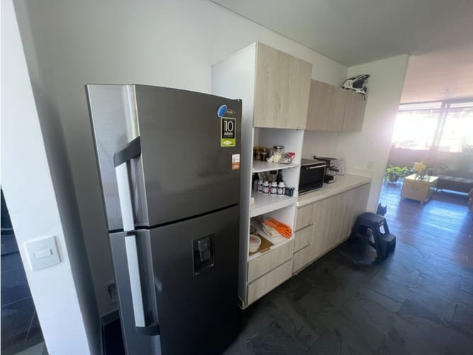 Apartamento de 3 alcobas en venta en Loma Benedictinos, Medellín, 180 m² · foto 8 de 19
