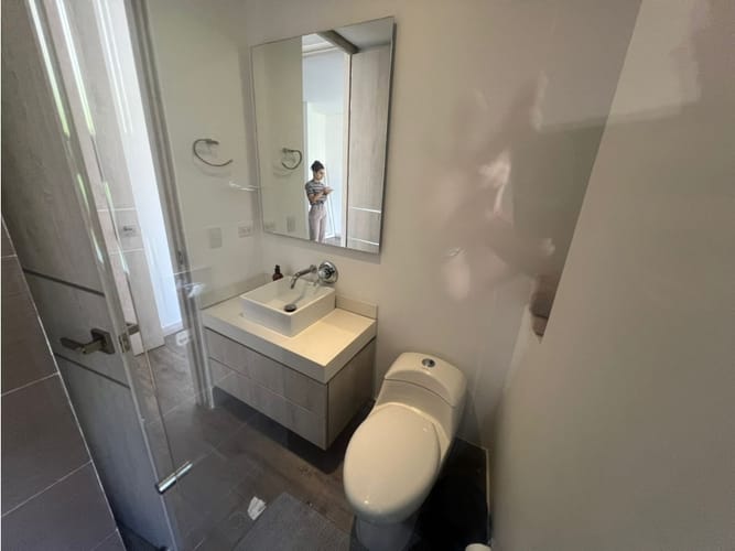 Apartamento de 3 alcobas en venta en Loma Benedictinos, Medellín, 180 m² · foto 16 de 19