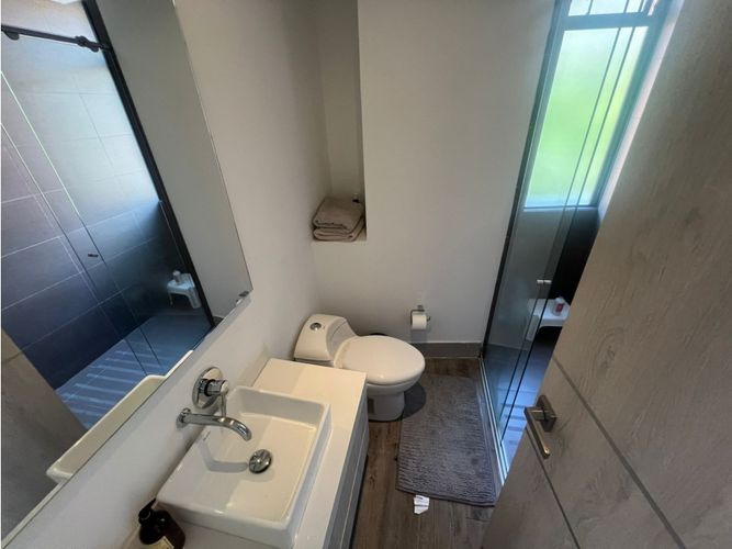 Apartamento de 3 alcobas en venta en Loma Benedictinos, Medellín, 180 m² · foto 17 de 19