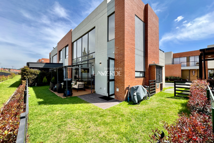 Casa en venta en Calahorra, Cajicá · foto 3 de 24
