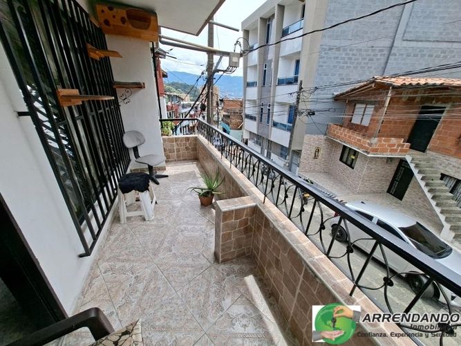 Apartamento en venta en San Antonio De Prado, Itagüí · foto 5 de 12