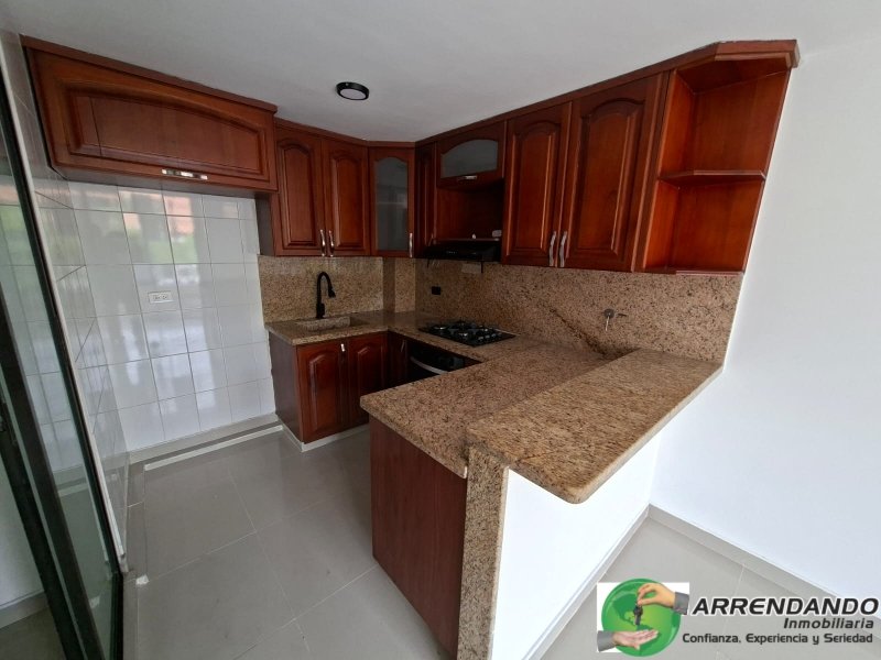 Apartamento en venta en Zona Industrial No. 1, Itagüí · foto 4 de 11