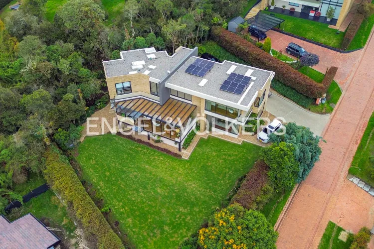 Casa de 5 alcobas en arriendo en Yerbabuena, Sopó, 700 m² · foto 20 de 20