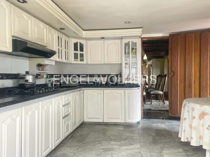 Casa de 4 alcobas en venta en Calatrava, Bogotá, 520 m² · foto 4 de 21