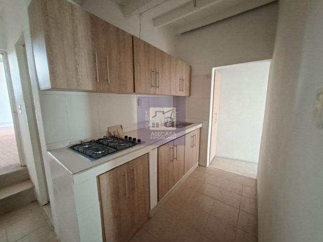 Apartamento de 4 alcobas en arriendo en El Poblado, Girón, 70 m² · foto 8 de 13