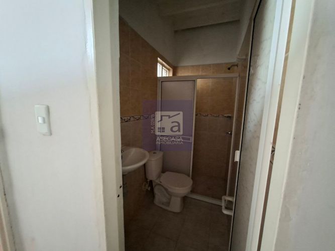 Apartamento de 4 alcobas en arriendo en El Poblado, Girón, 70 m² · foto 9 de 13