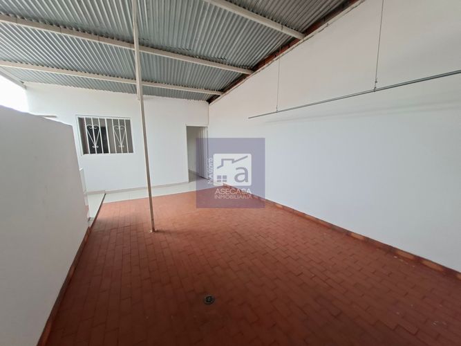 Apartamento de 4 alcobas en arriendo en El Poblado, Girón, 70 m² · foto 10 de 13