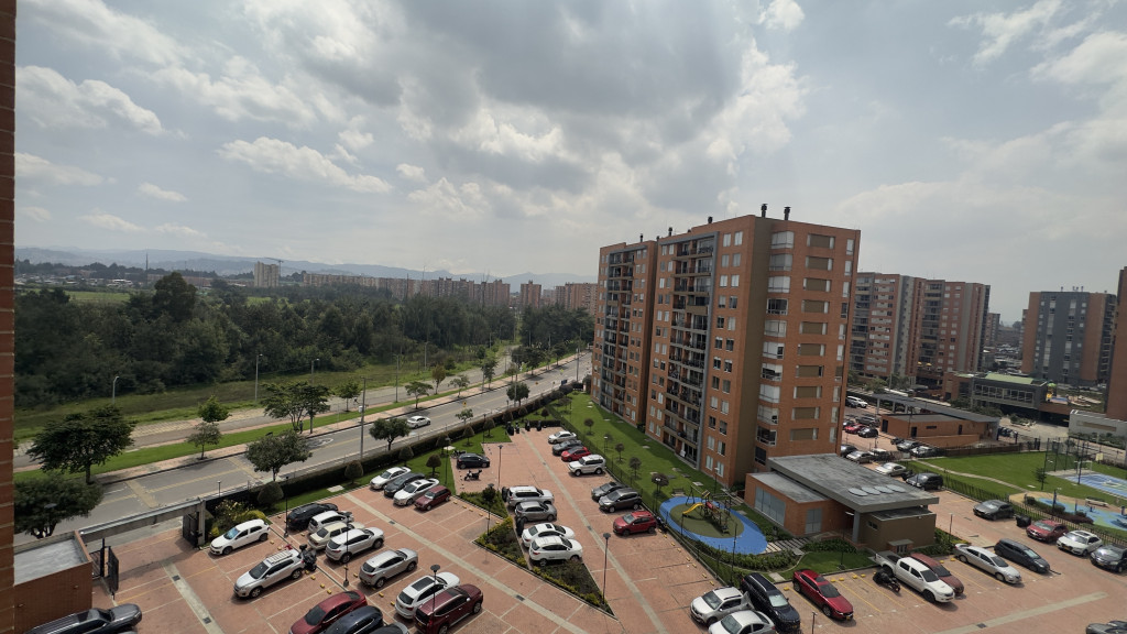 Apartamento en venta en Gran Granada, Bogotá · foto 8 de 24