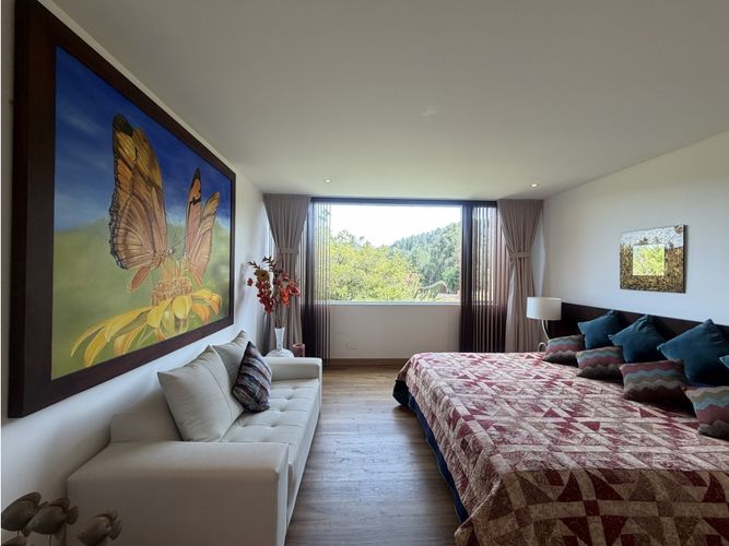 Casa de 3 alcobas en venta en Loma Del Indio, Medellín, 315 m² · foto 6 de 14