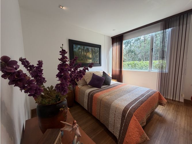 Casa de 3 alcobas en venta en Loma Del Indio, Medellín, 315 m² · foto 7 de 14
