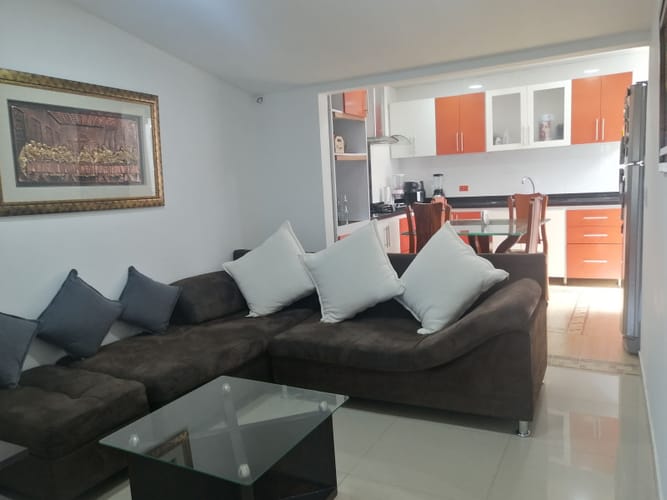 Casa de 5 alcobas en venta en Bellavista Occidental, Bogotá, 136 m² · foto 2 de 16
