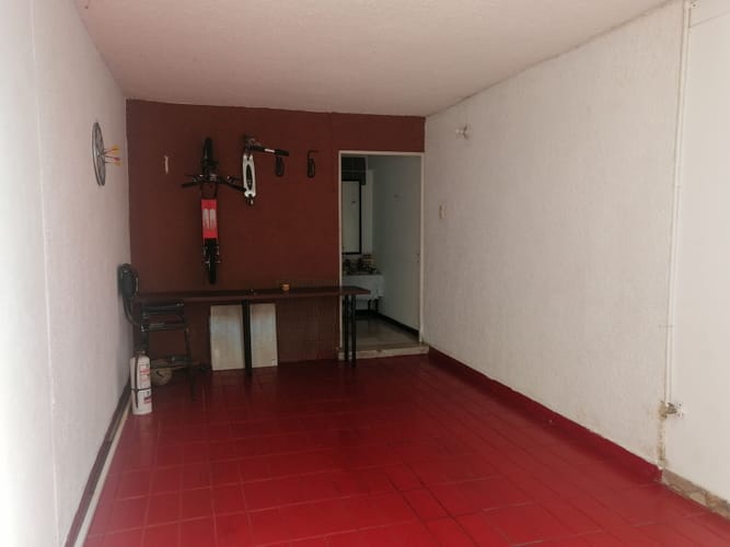 Casa de 5 alcobas en venta en Bellavista Occidental, Bogotá, 136 m² · foto 9 de 16