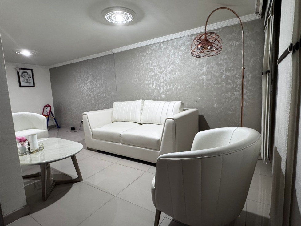 Casa en venta en Provivienda Norte, Bogotá · foto 3 de 19