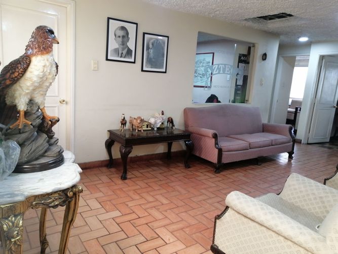 Casa de 4 alcobas en venta en San Fernando, Bogotá, 390 m² · foto 3 de 18