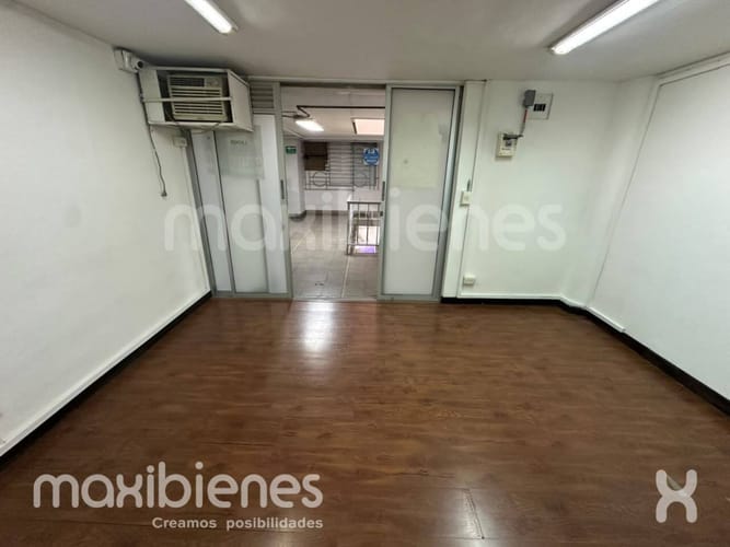 Oficina en arriendo en La Candelaria, Medellín, 30 m² · foto 4 de 9