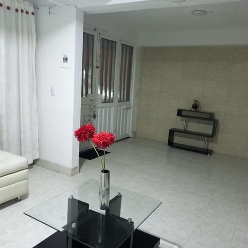 Casa de 5 alcobas en venta en Tisquesusa, Bogotá, 208 m² · foto 3 de 24