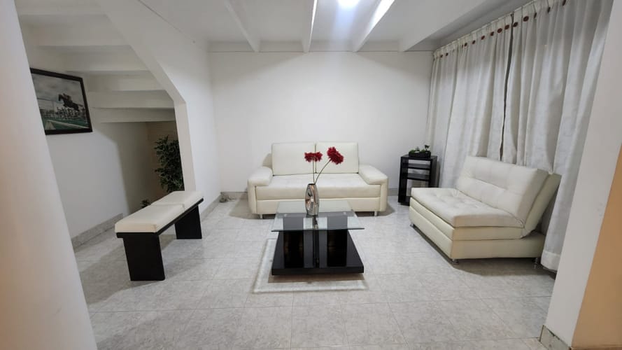 Casa de 5 alcobas en venta en Tisquesusa, Bogotá, 208 m² · foto 10 de 24