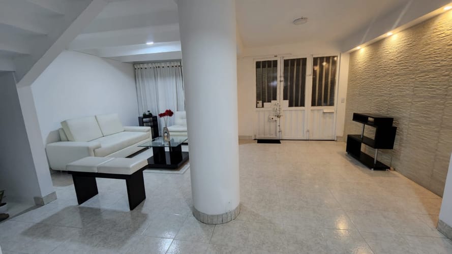 Casa de 5 alcobas en venta en Tisquesusa, Bogotá, 208 m² · foto 13 de 24
