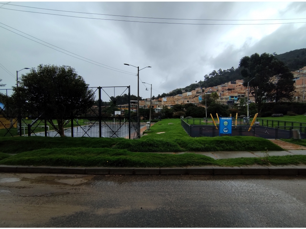 Casa en venta en La Comuna, Bogotá · foto 9 de 10