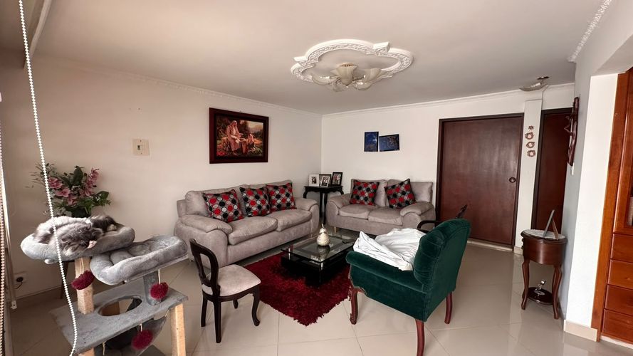 Casa de 6 alcobas en venta en Echavarria, Madrid, 319 m² · foto 5 de 24