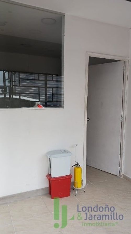 Edificio en venta en San Pio X, Itagüí, 240 m² · foto 13 de 20