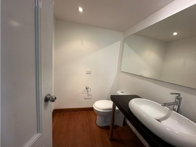 Apartamento de 3 alcobas en venta en Chico, Bogotá, 198 m² · foto 13 de 24