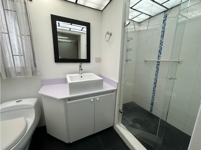 Apartamento de 3 alcobas en venta en Chico, Bogotá, 198 m² · foto 18 de 24