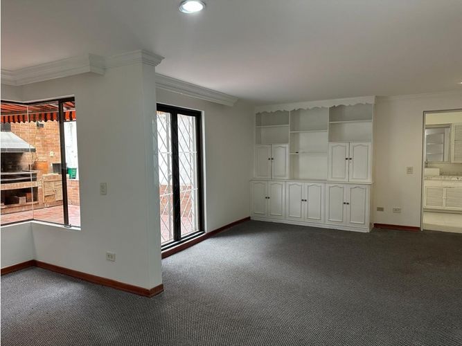 Apartamento de 3 alcobas en venta en Chico, Bogotá, 198 m² · foto 19 de 24